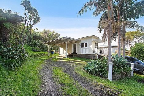 Photo of property in 4 Mceldowney Road, Titirangi, Auckland, 0604