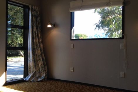 Photo of property in 6 Rimu Lane, Wanaka, 9305