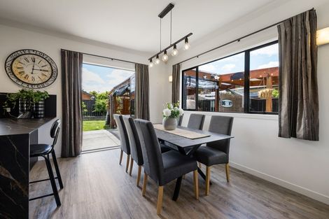 Photo of property in 25 Somerton Drive, Huntington, Hamilton, 3210