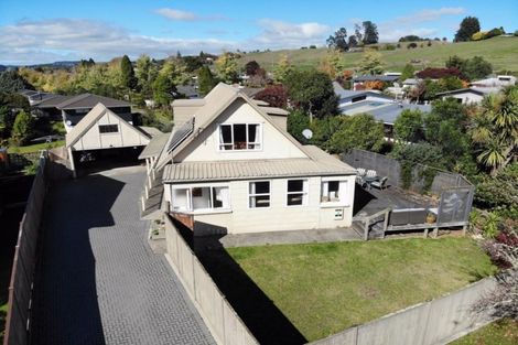 Photo of property in 17 Icarus Place, Sunnybrook, Rotorua, 3015