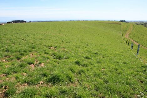 Photo of property in 888a Otaraoa Road, Tikorangi, Waitara, 4383