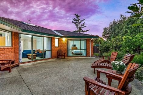 Photo of property in 9 Swanson Oaks, Swanson, Auckland, 0612