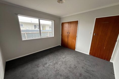 Photo of property in 2/206 Ruahine Street, Roslyn, Palmerston North, 4414