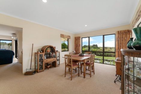 Photo of property in 12 Waitaheke Road, Te Horo, Otaki, 5581