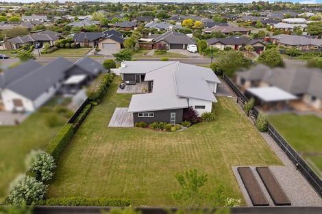 Photo of property in 17 Jacqueline Drive, West Melton, 7618