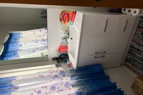 Photo of property in 4 Milich Terrace, Te Atatu South, Auckland, 0610