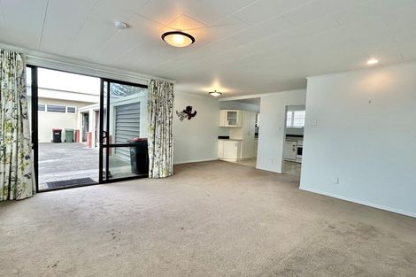 Photo of property in 2/40 The Esplanade, Westshore, Napier, 4110