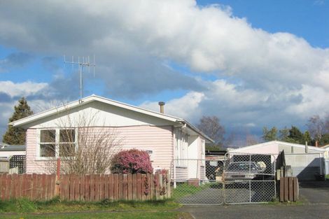 Photo of property in 22 Tamakui Grove, Turangi, 3334