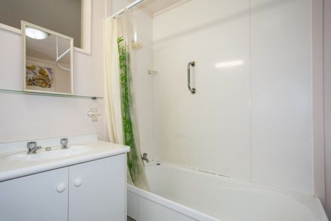 Photo of property in 11/180 Charles Street, Westshore, Napier, 4110