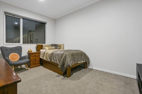 Photo of property in 23 Blacks Road, Greenhithe, Auckland, 0632