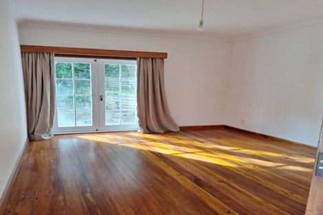 Photo of property in 39 Chaucer Road, Hospital Hill, Napier, 4110