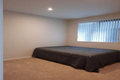 Photo of property in 8 Skua Road, Hobsonville, Auckland, 0616