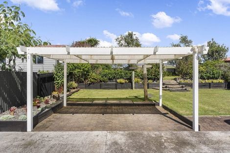 Photo of property in 302 Dickson Road, Papamoa Beach, Papamoa, 3118