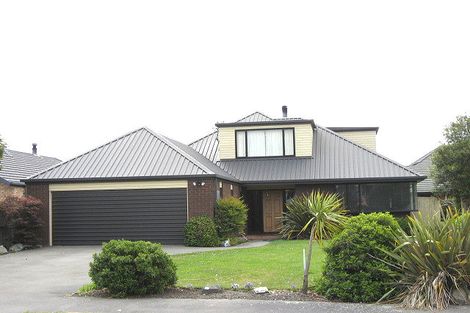Photo of property in 15 Flaxgrove Place, Parklands, Christchurch, 8083