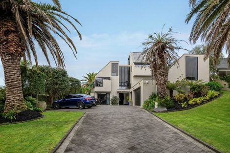 Photo of property in 17 Malloy Place, Eastern Beach, Auckland, 2012