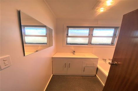 Photo of property in 2/26 Gladson Avenue, Sockburn, Christchurch, 8042