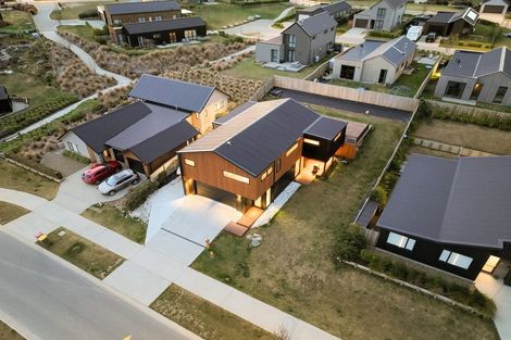 Photo of property in 41 Mount Linton Avenue, Wanaka, 9305