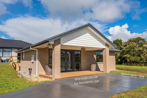 Photo of property in 1 Manaaki Circle, Paparoa, 0571