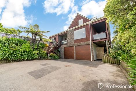Photo of property in 11 Maungaraki Road, Korokoro, Lower Hutt, 5012