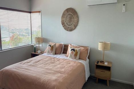 Photo of property in 39 Meadowcroft Grove, Johnsonville, Wellington, 6037