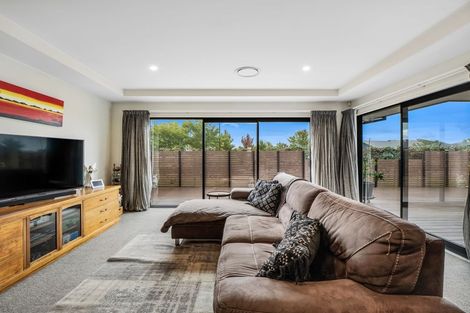 Photo of property in 21 Watkins Drive, Rangiora, 7400