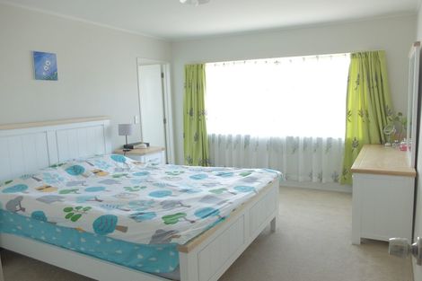 Photo of property in 1/718 Chapel Road, Dannemora, Auckland, 2016