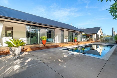 Photo of property in 137 Potae Avenue, Riverdale, Gisborne, 4010