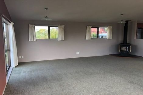 Photo of property in 23 Arohia Place, Snells Beach, 0920