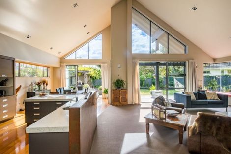 Photo of property in 374 Muritai Road, Eastbourne, Lower Hutt, 5013