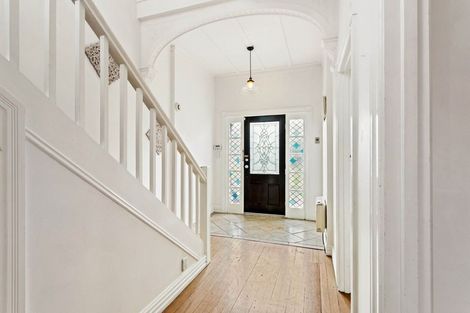 Photo of property in 50 Palmerston Road, Birkenhead, Auckland, 0626