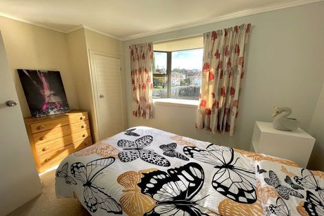 Photo of property in 35 Queen Road, Bellevue, Tauranga, 3110