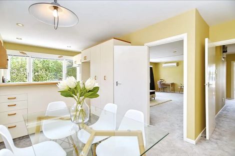 Photo of property in 17 Bateman Avenue, Bryndwr, Christchurch, 8053