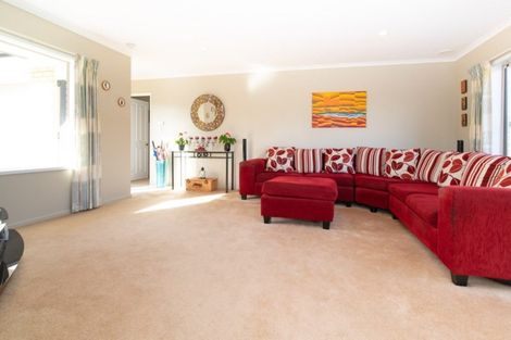 Photo of property in 3/14 Milton Road, Orewa, 0931