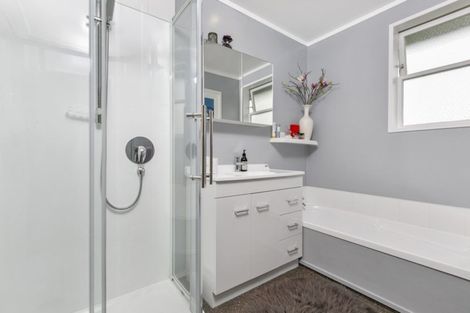 Photo of property in 198 Captain Springs Road, Onehunga, Auckland, 1061