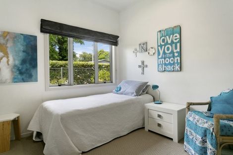 Photo of property in 15 Parata Street, Two Mile Bay, Taupo, 3330