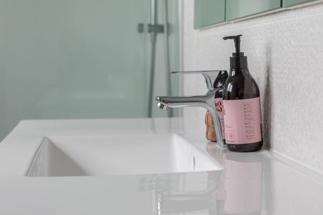 Photo of property in 63 Tapu Road, Huapai, Kumeu, 0810