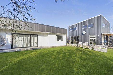 Photo of property in 15 Marbleleaf Lane, Albert Town, Wanaka, 9305