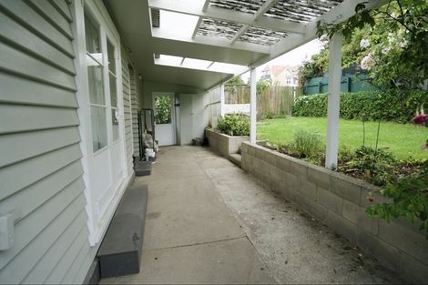 Photo of property in 8a Wharfe Street, South Hill, Oamaru, 9400