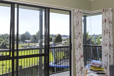 Photo of property in 10a Te Arawa Place, Welcome Bay, Tauranga, 3112