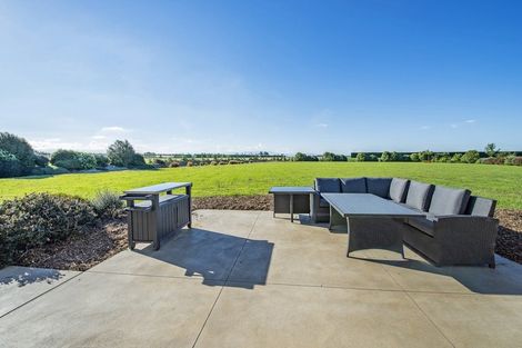 Photo of property in 36 Whitcombe Place, Darfield, 7571