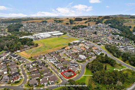Photo of property in 1 Stamford Crescent, Flat Bush, Auckland, 2019
