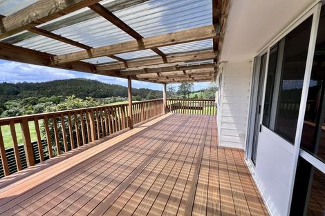 Photo of property in 35 Hawkes Access Road, Waitoki, Silverdale, 0994