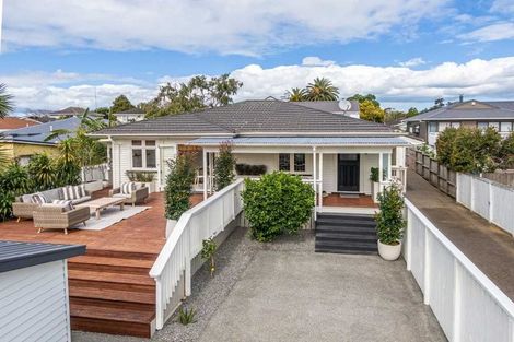 Photo of property in 105 Abbotts Way, Remuera, Auckland, 1050