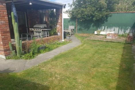 Photo of property in 17 Goldsmith Place, Waltham, Christchurch, 8023