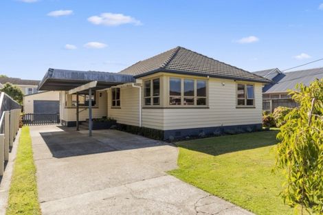 Photo of property in 23 Holyoake Crescent, Avalon, Lower Hutt, 5011