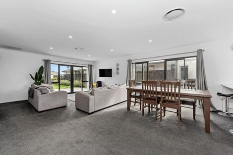 Photo of property in 13 Lavinias Way, Chartwell, Hamilton, 3210