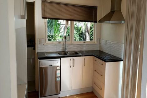 Photo of property in 2/265 Massey Road, Mangere East, Auckland, 2024