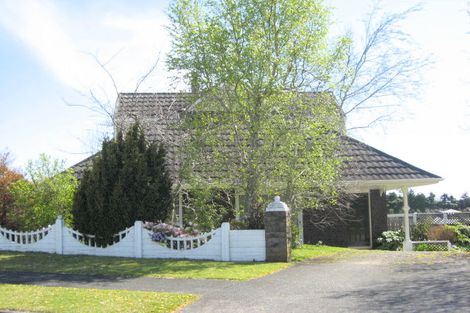 Photo of property in 4 Cargill Place, Frankleigh Park, New Plymouth, 4310