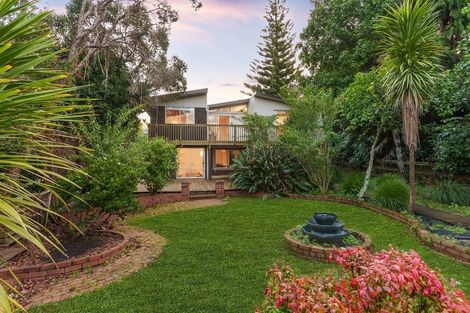 Photo of property in 22 Korotaha Terrace, Rothesay Bay, Auckland, 0630