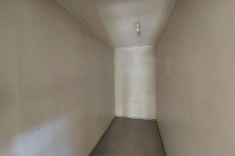 Photo of property in 5 Croydon Road, New Lynn, Auckland, 0600